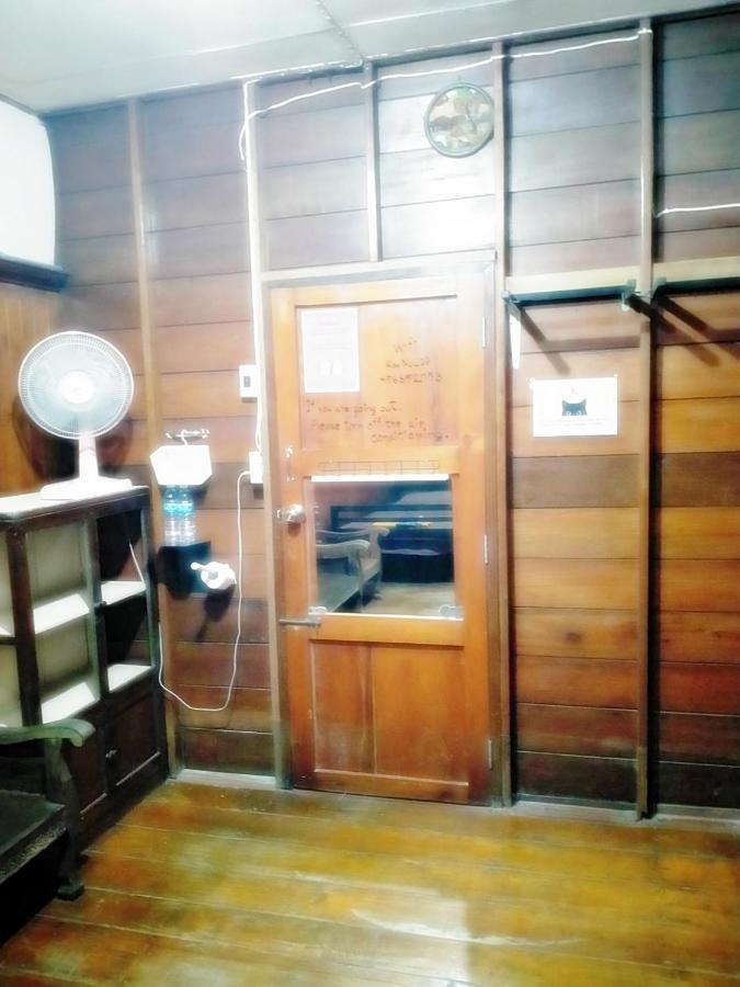 Ray Nu Guest House Ayutthaya Eksteriør billede