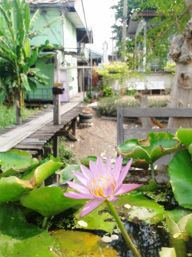 Ray Nu Guest House Ayutthaya Eksteriør billede