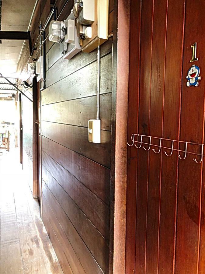 Ray Nu Guest House Ayutthaya Eksteriør billede