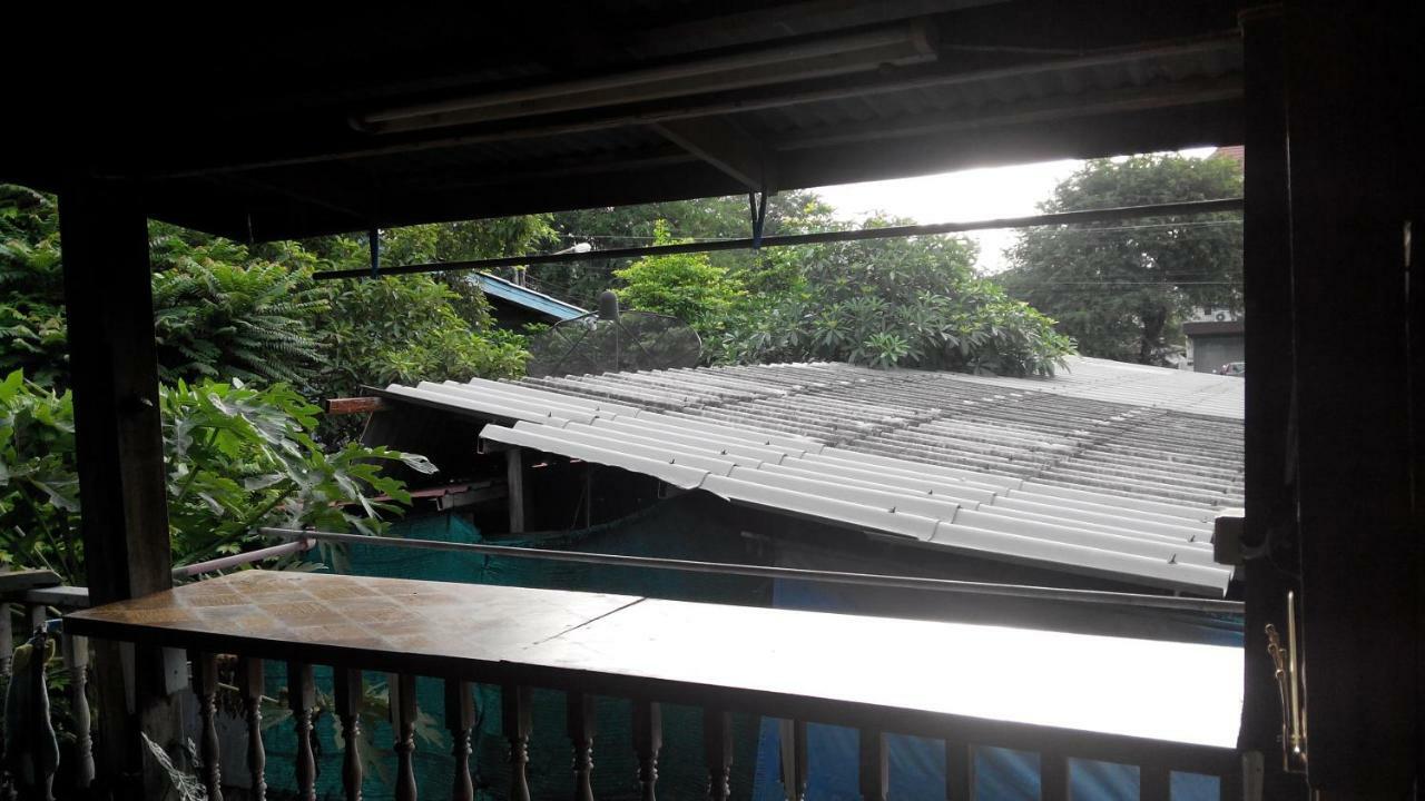 Ray Nu Guest House Ayutthaya Eksteriør billede